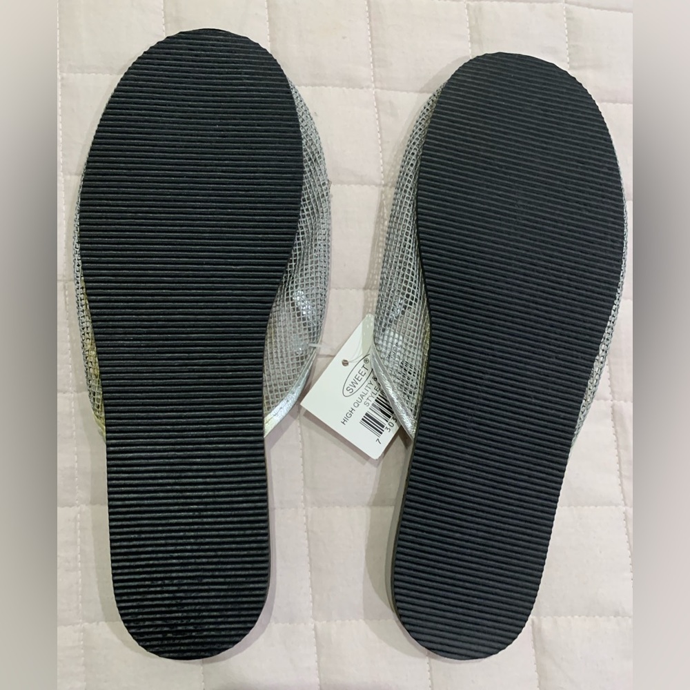 Women's Silver Mesh Slippers with Sequin - Picture 3 of 4